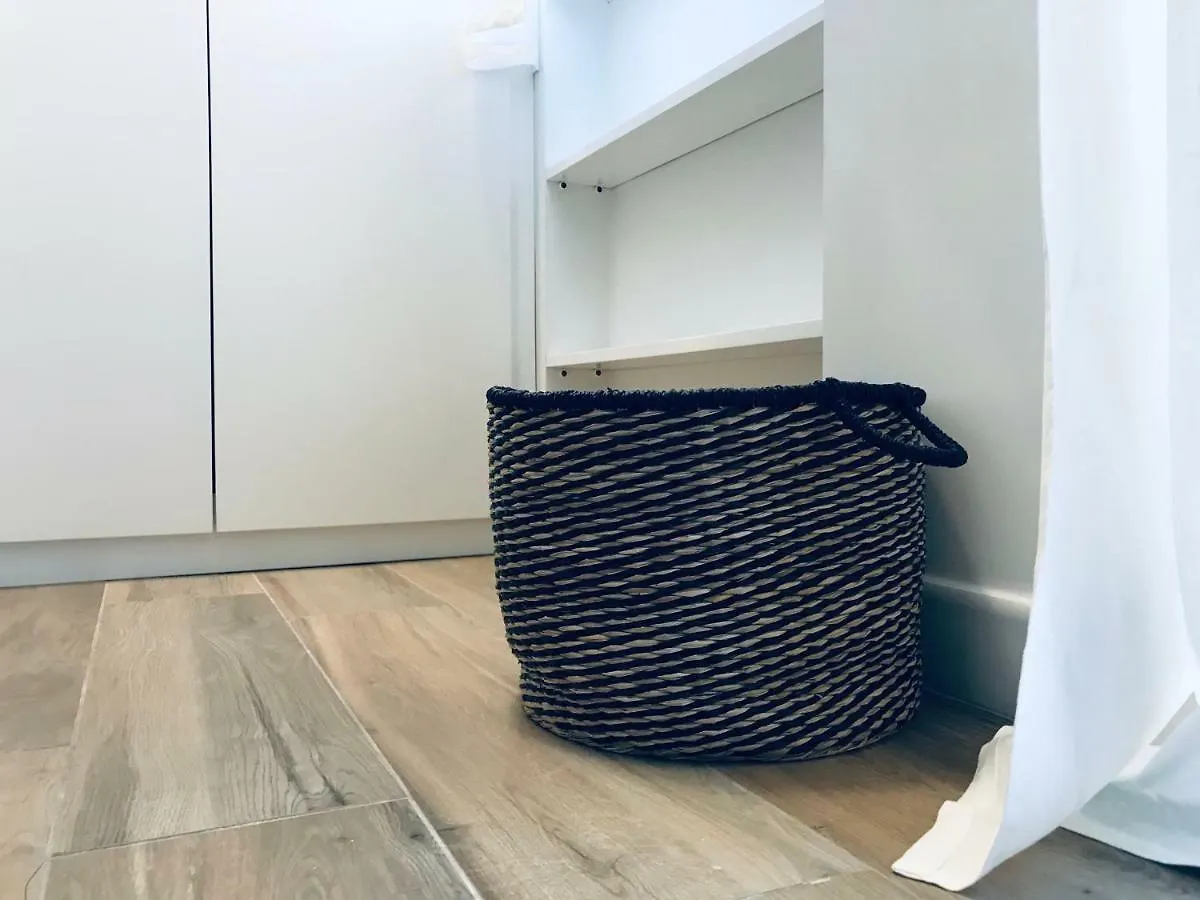 Bellhome 3 - Elegante Appartamento Nel Centro Di Μπάρι 0*,  Ιταλία